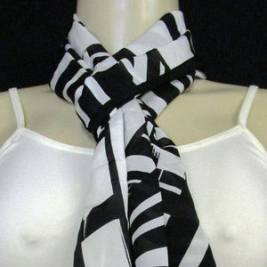 Anne Klein Withe/Black One Size